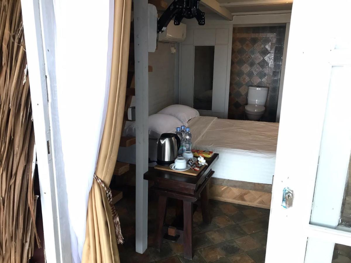 Villa Isabella Putri B&B Jepara Buitenkant foto