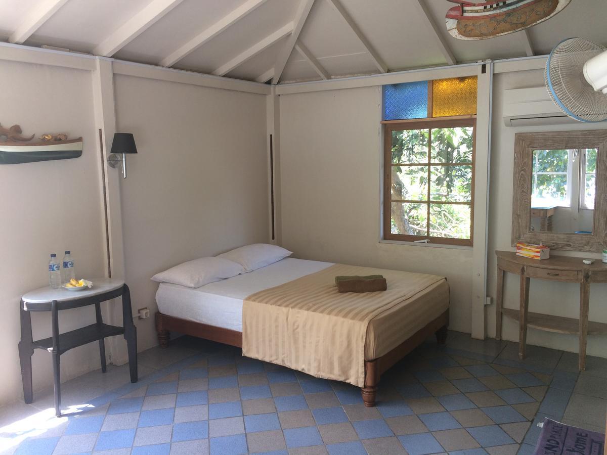 Villa Isabella Putri B&B Jepara Buitenkant foto