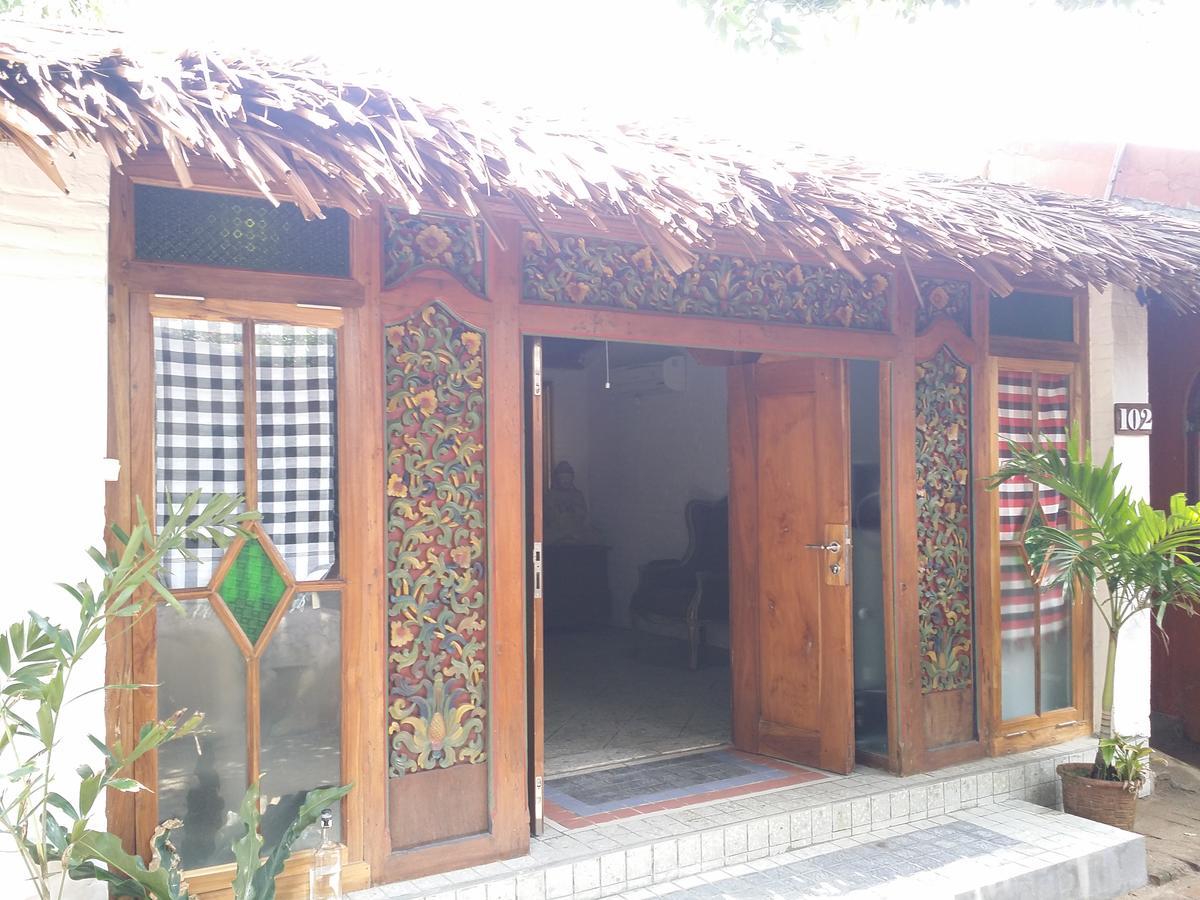 Villa Isabella Putri B&B Jepara Buitenkant foto