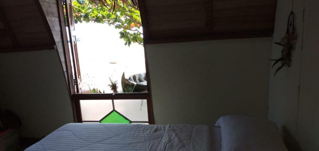 Villa Isabella Putri B&B Jepara Buitenkant foto
